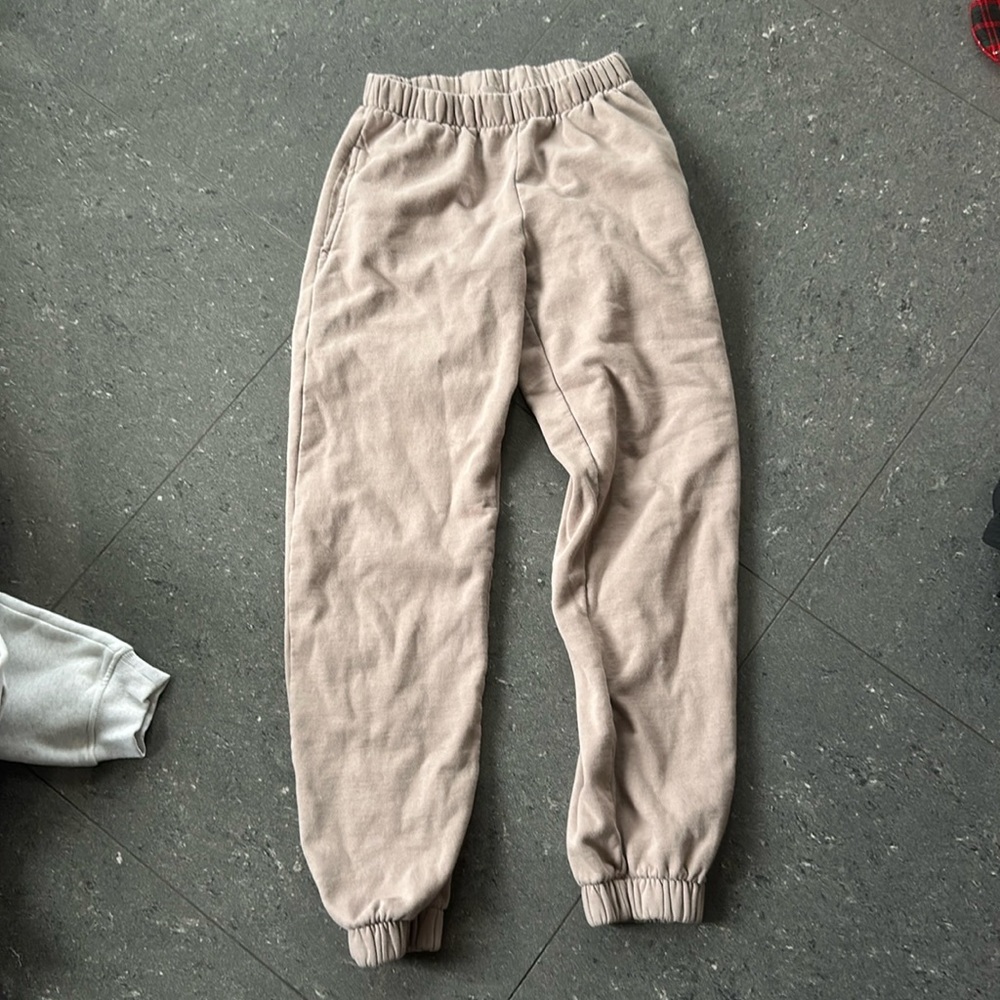 Brandy Melville Brown Rosa sweatpants